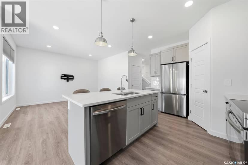 377 Germain MANOR — photo 14 of 40