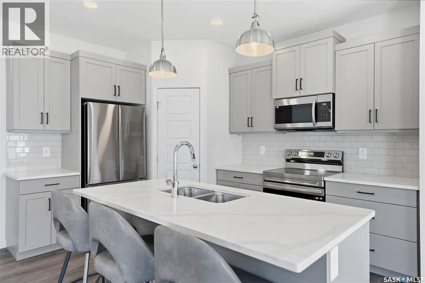 377 Germain MANOR — photo 15 of 40