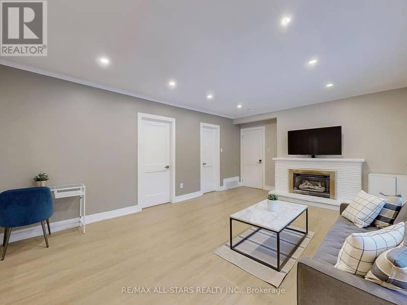 105 Betty Ann Drive — photo 10 of 37