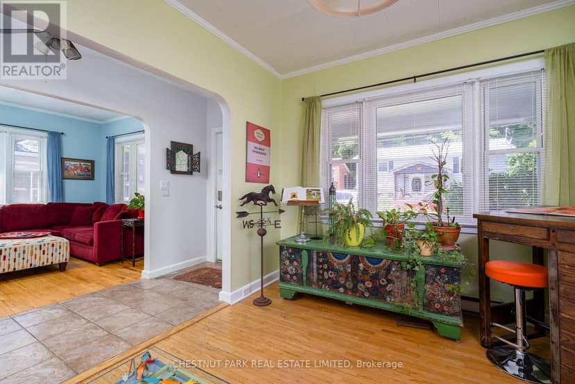 9 East Mary Street, Prince Edward County, photo 8