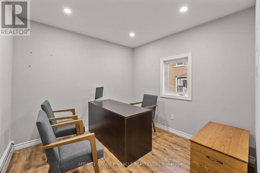 255 Kent Street W — photo 10 of 40
