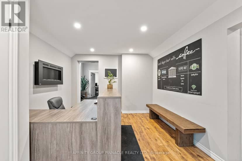 255 Kent Street W, Kawartha Lakes, photo 6