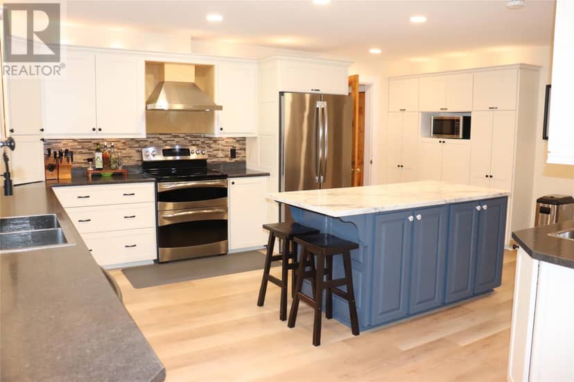 25 Seaside Drive — photo 11 of 40