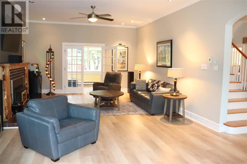 25 Seaside Drive — photo 18 of 40