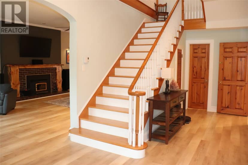25 Seaside Drive — photo 22 of 40
