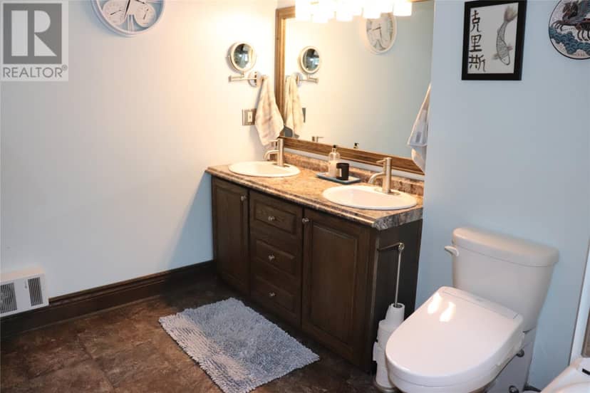 25 Seaside Drive — photo 27 of 40