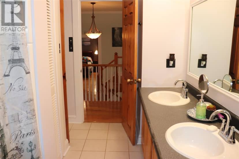 25 Seaside Drive — photo 32 of 40