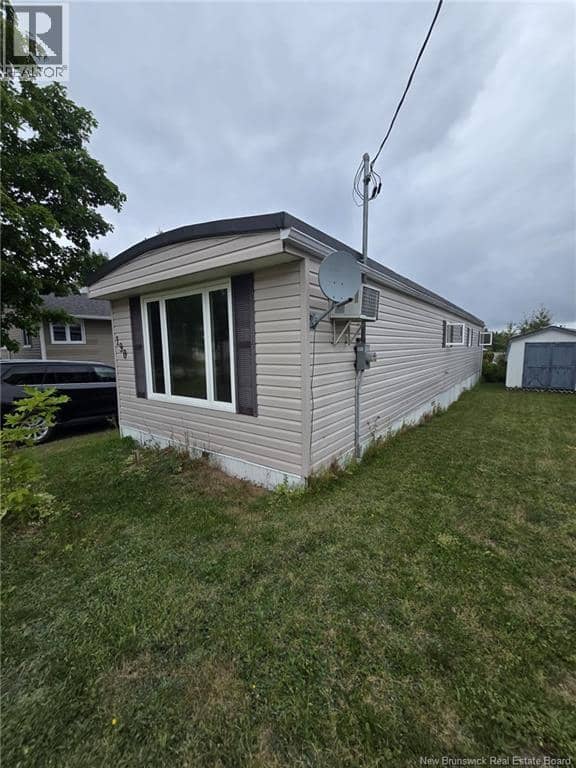 190 Lakeside Avenue, Bathurst, photo 2