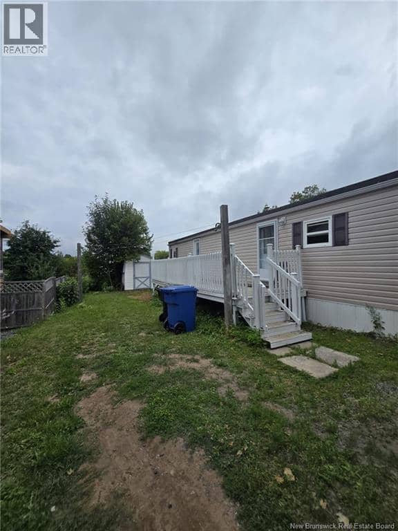190 Lakeside Avenue, Bathurst, photo 3