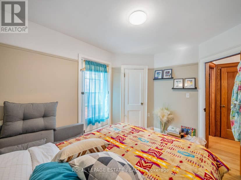 2275 Queen Street E — photo 12 of 40