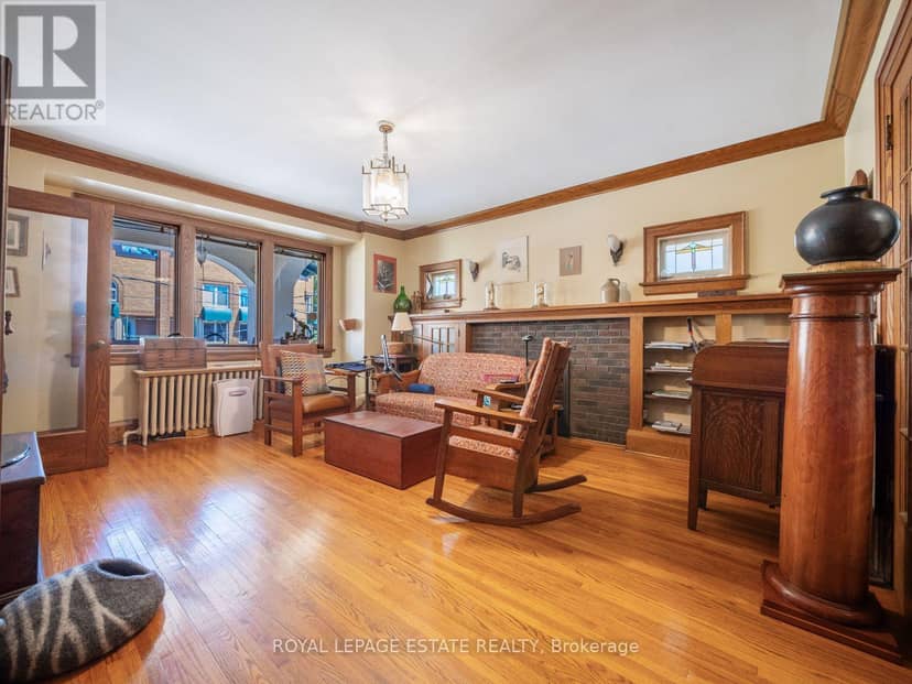 2275 Queen Street E — photo 16 of 40