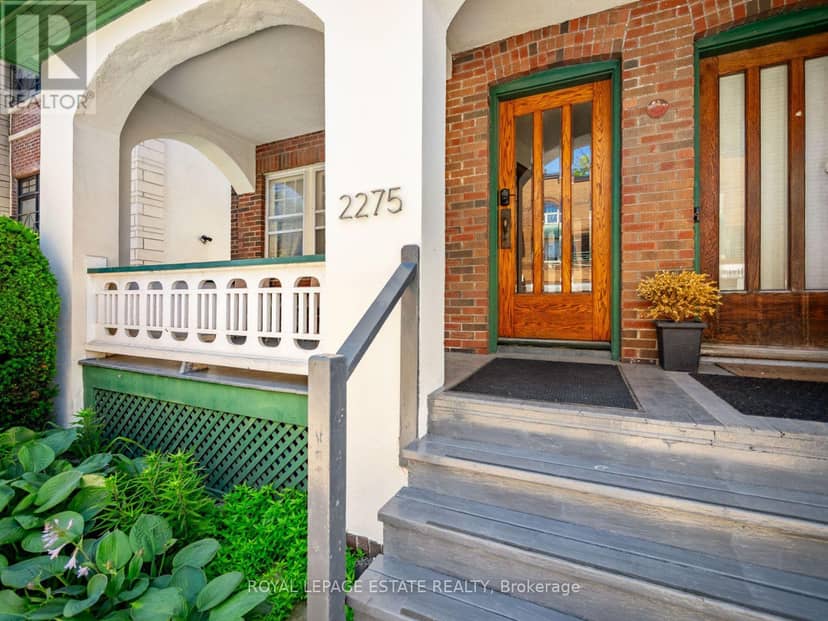2275 Queen Street E — photo 4 of 40
