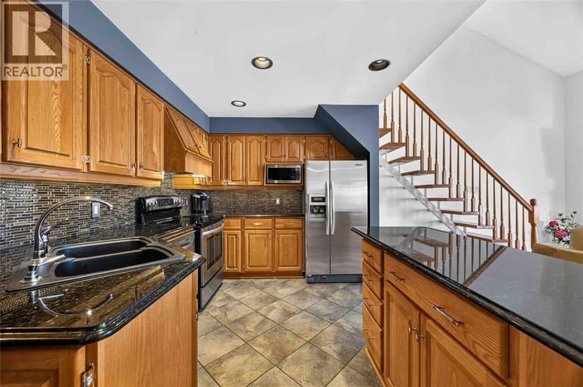 1520 VENETIAN BOULEVARD Unit# M-306 — photo 11 of 34
