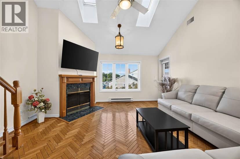 1520 VENETIAN BOULEVARD Unit# M-306 — photo 3 of 34