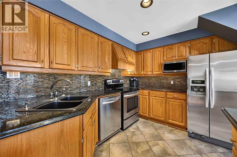1520 VENETIAN BOULEVARD Unit# M-306 — photo 7 of 34