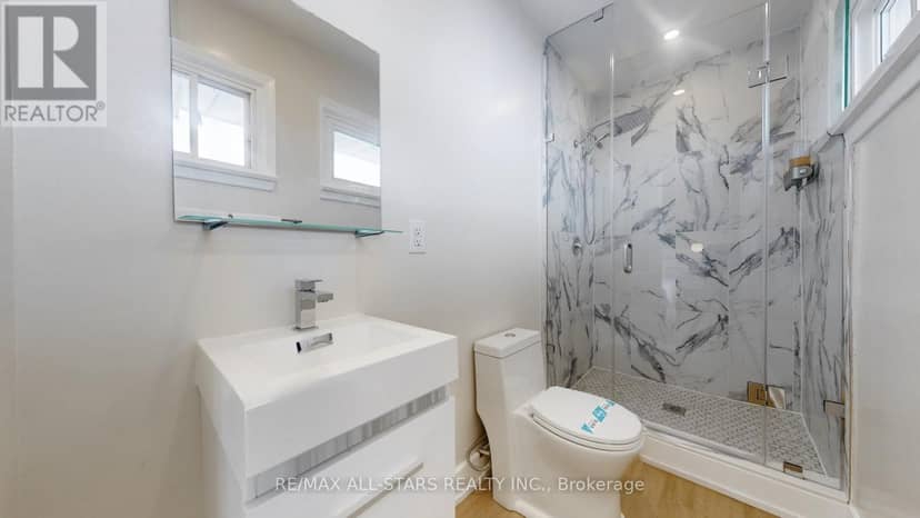 105 Betty Ann Drive — photo 22 of 37