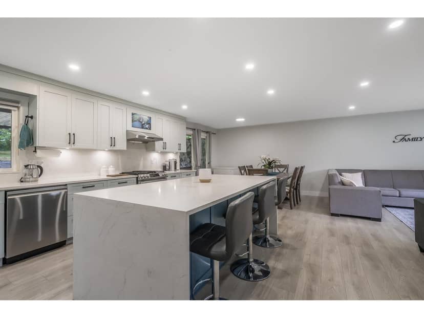 27437 12B AVENUE, Langley, photo 3