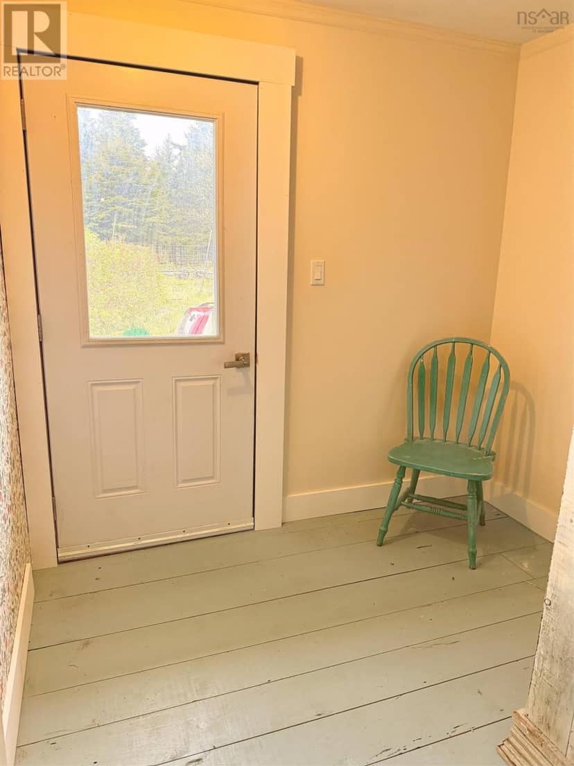 149 South East Cove Road — photo 10 of 40
