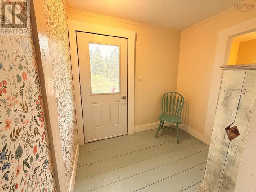 149 South East Cove Road — photo 14 of 40