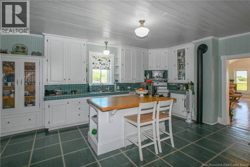 436 Haut-Shippagan Road — photo 16 of 40