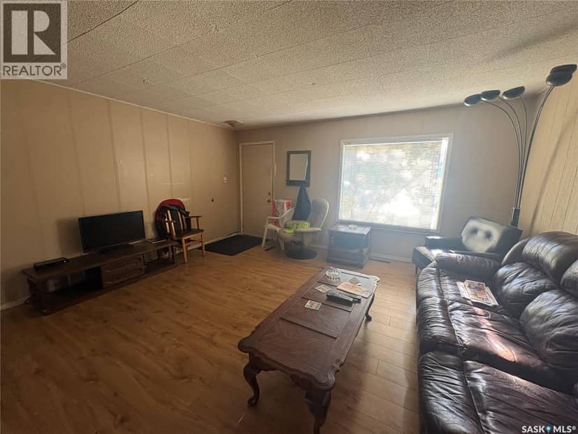 921 Argyle STREET — photo 10 of 17