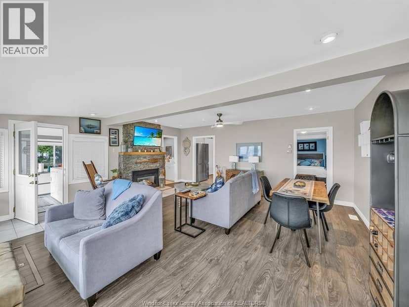 813 Erie Shores DRIVE — photo 13 of 40