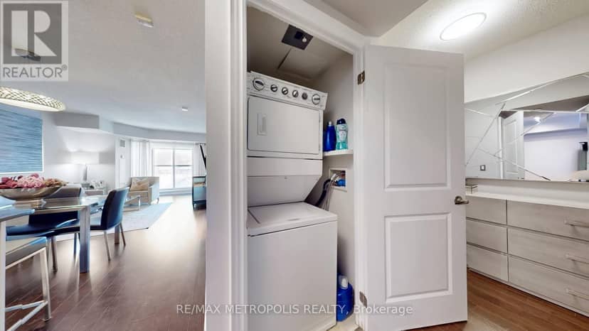 228 - 701 Sheppard Avenue W — photo 25 of 40