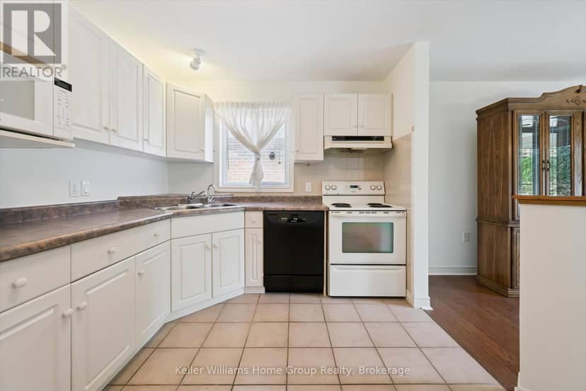 6 Parkside Drive — photo 12 of 40