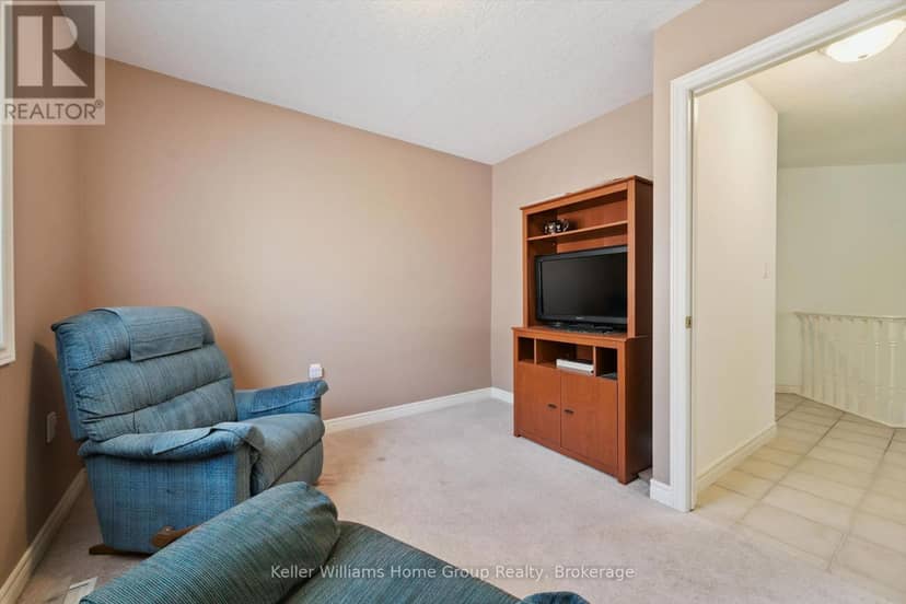 6 Parkside Drive — photo 27 of 40