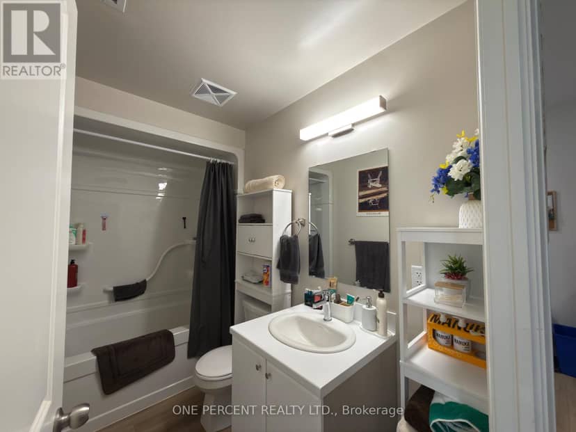 139 - 50 Herrick Avenue — photo 20 of 23