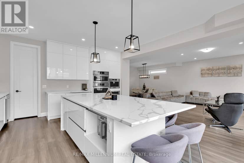 11 Tindall Crescent S — photo 14 of 33