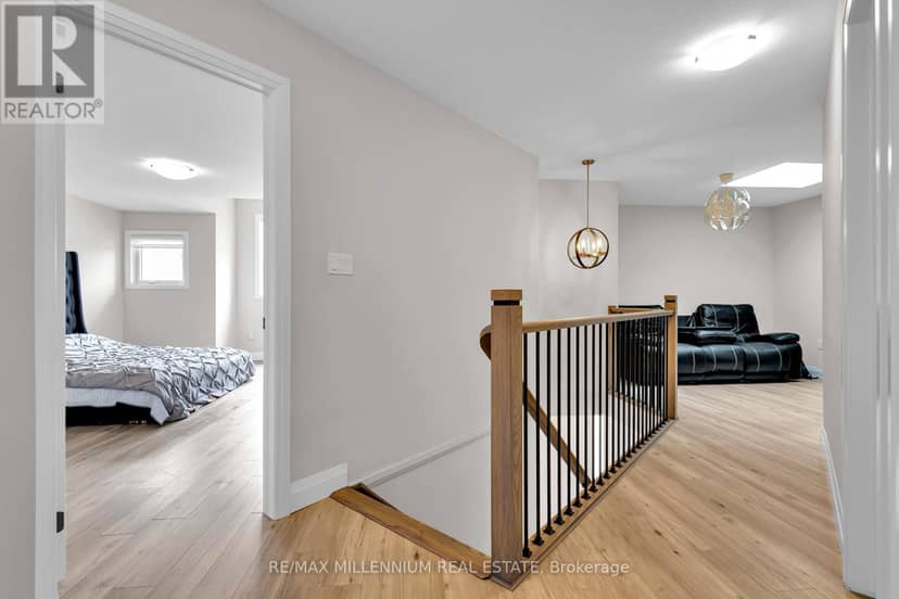 11 Tindall Crescent S — photo 20 of 33