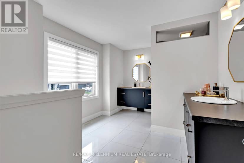 11 Tindall Crescent S — photo 24 of 33