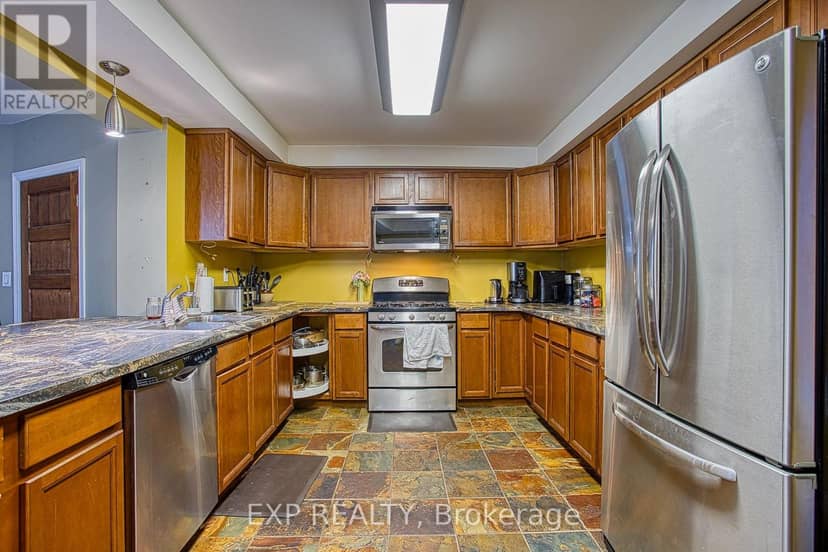 227 Beach Road — photo 11 of 12