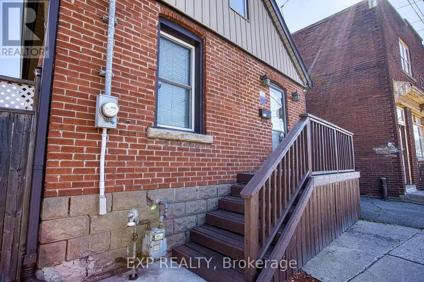 227 Beach Road, Hamilton, photo 2