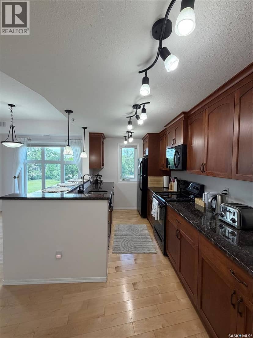 210 1220 Blackfoot DRIVE — photo 10 of 34