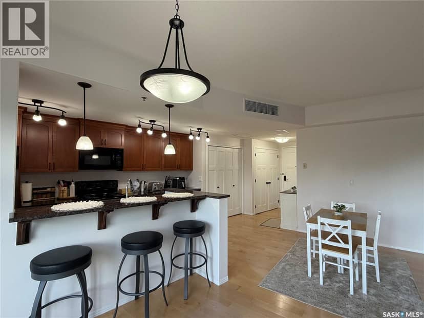 210 1220 Blackfoot DRIVE — photo 11 of 34