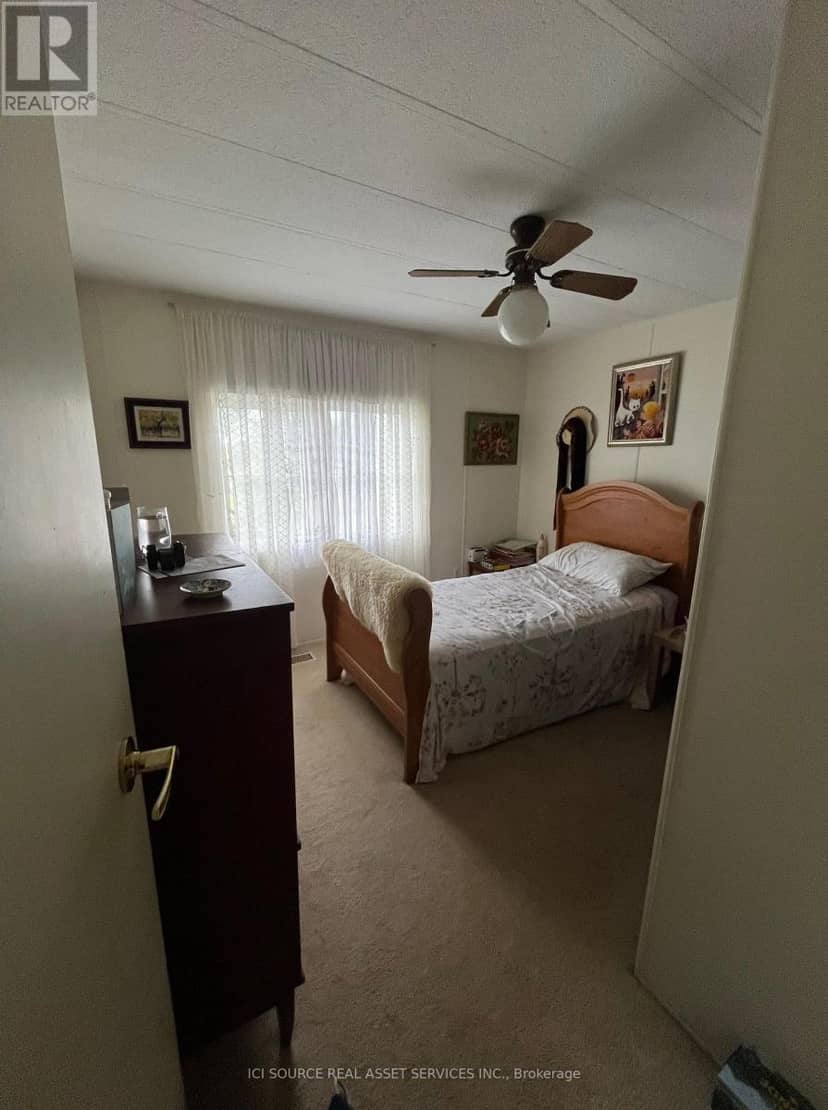 10 Lakeside Drive, Prince Edward County, photo 6