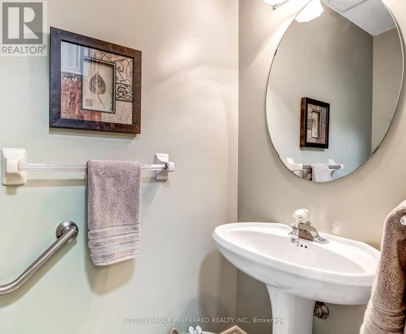 462 Ambleside Drive — photo 16 of 40