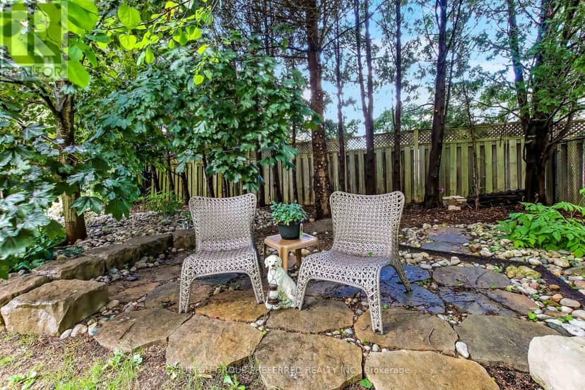 462 Ambleside Drive — photo 37 of 40