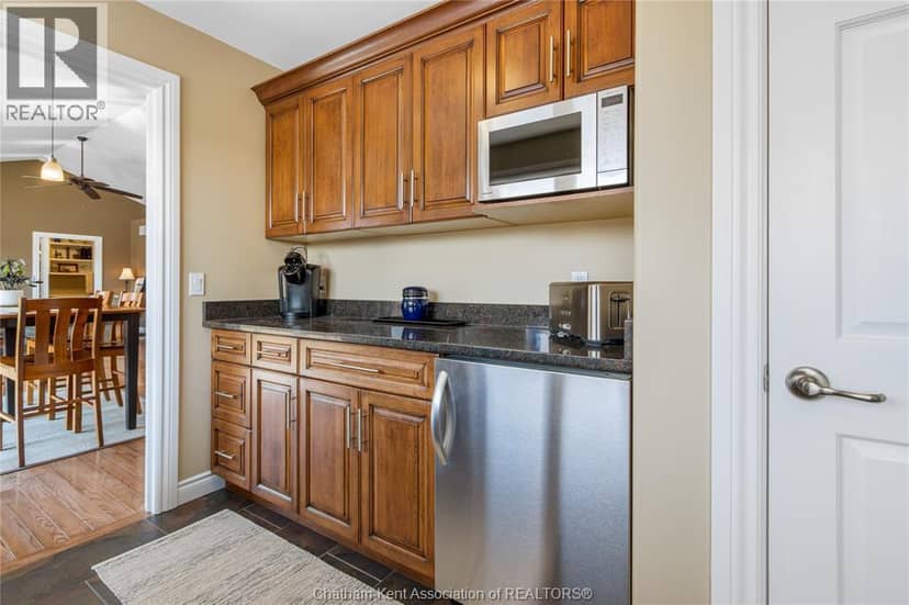 19045 Crest River Avenue — photo 17 of 40