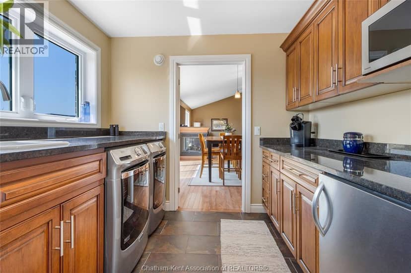19045 Crest River Avenue — photo 16 of 40