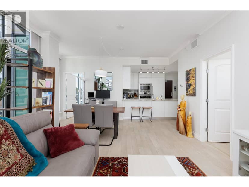 708 185 VICTORY SHIP WAY, North Vancouver, photo 5