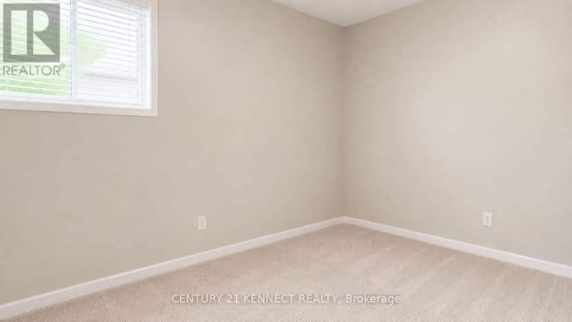 715 Waverly Street N, Oshawa, photo 7