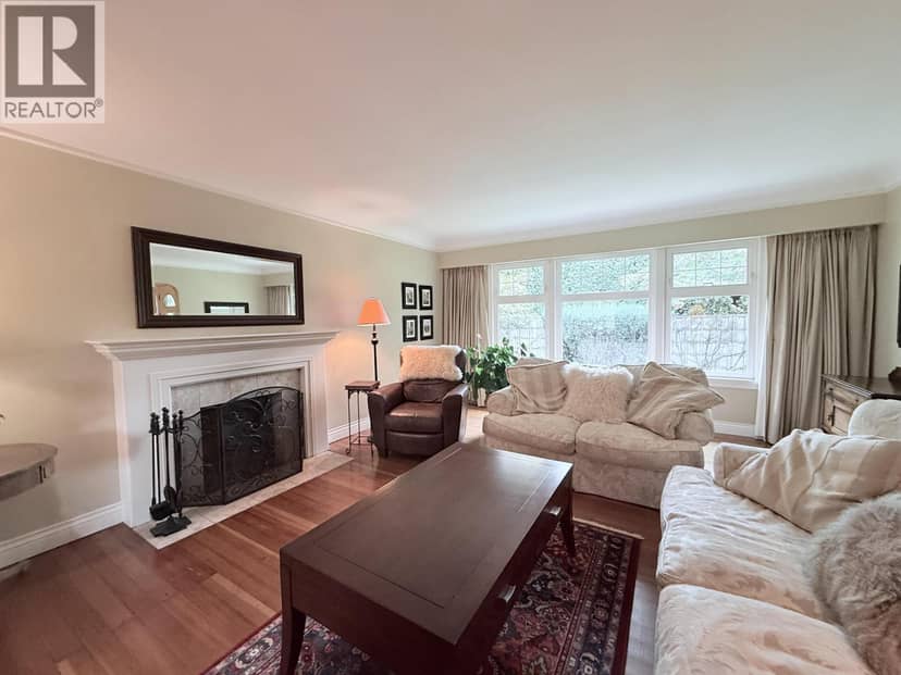 680 THOMPSON AVENUE, Coquitlam, photo 3