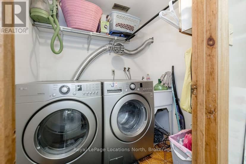 77 Laidlaw Street — photo 19 of 30