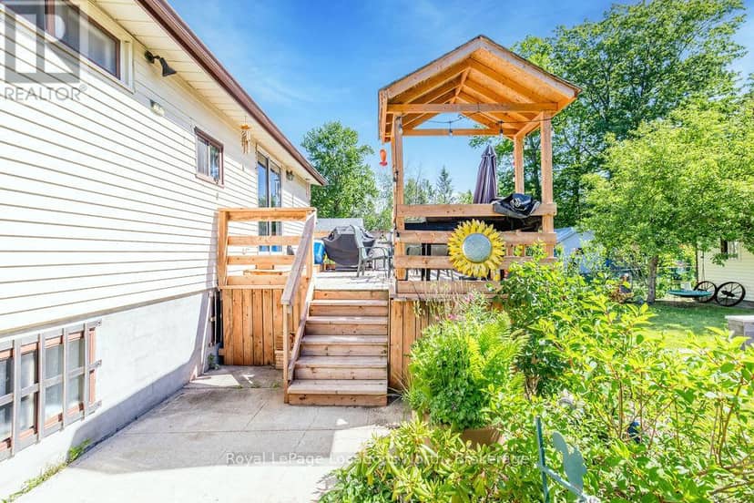77 Laidlaw Street — photo 23 of 30