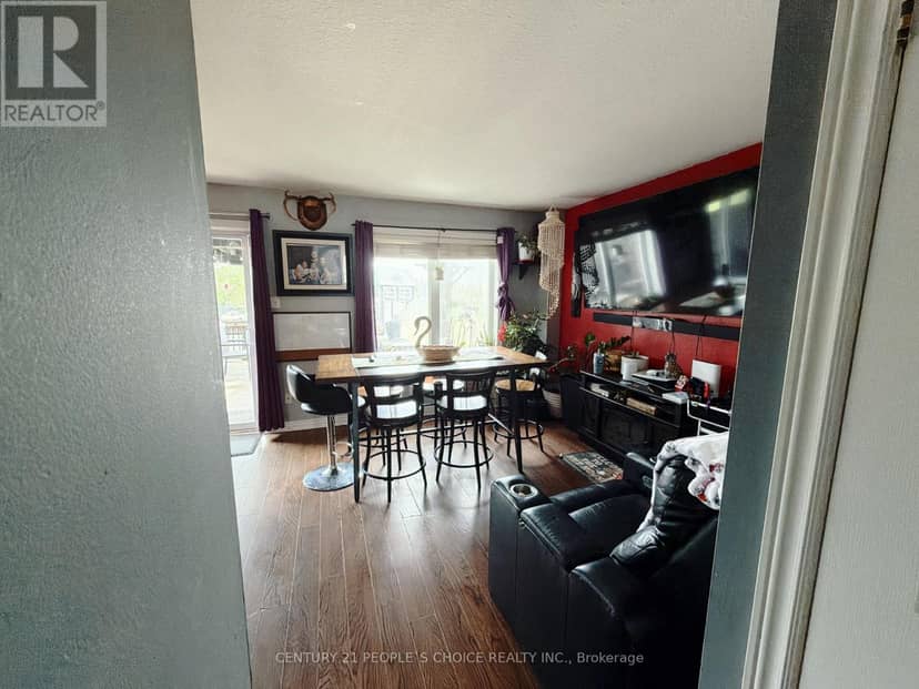 66 Michael Crescent — photo 11 of 40