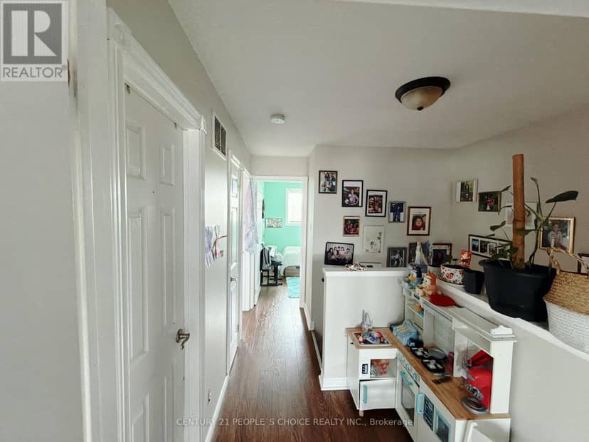 66 Michael Crescent — photo 25 of 40