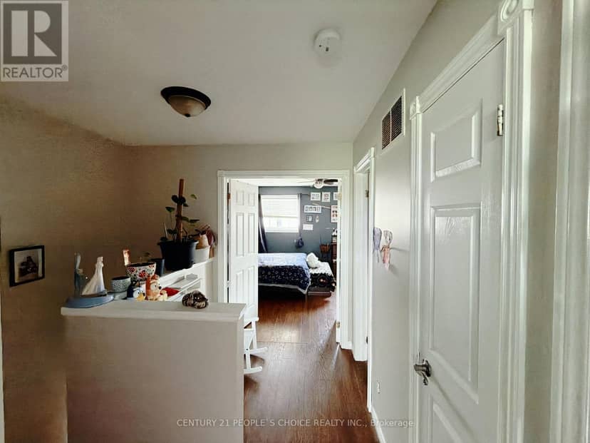 66 Michael Crescent — photo 34 of 40